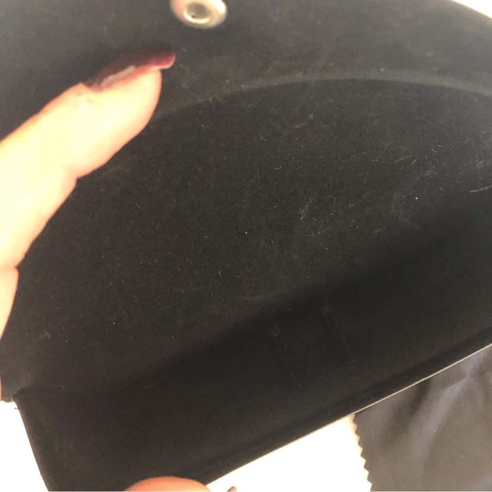 CARTIA BLACK GLASSES CASE - Picture 4 of 7